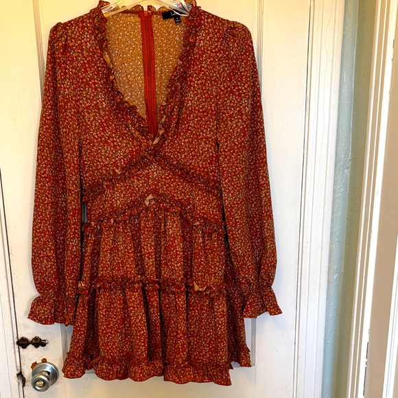 Lulus Dresses & Skirts - Lulu's Red Floral Long Sleeve Dress
